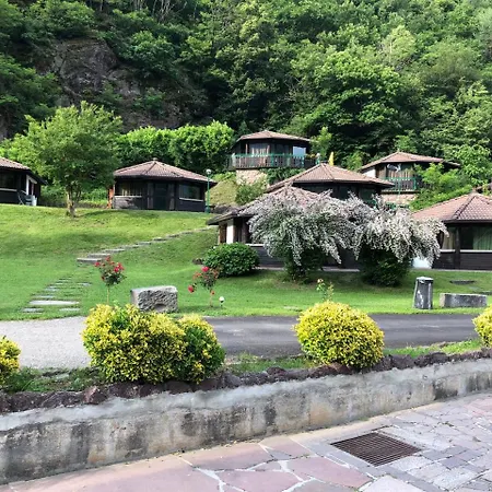 Le Rocce Rosse * Taceno